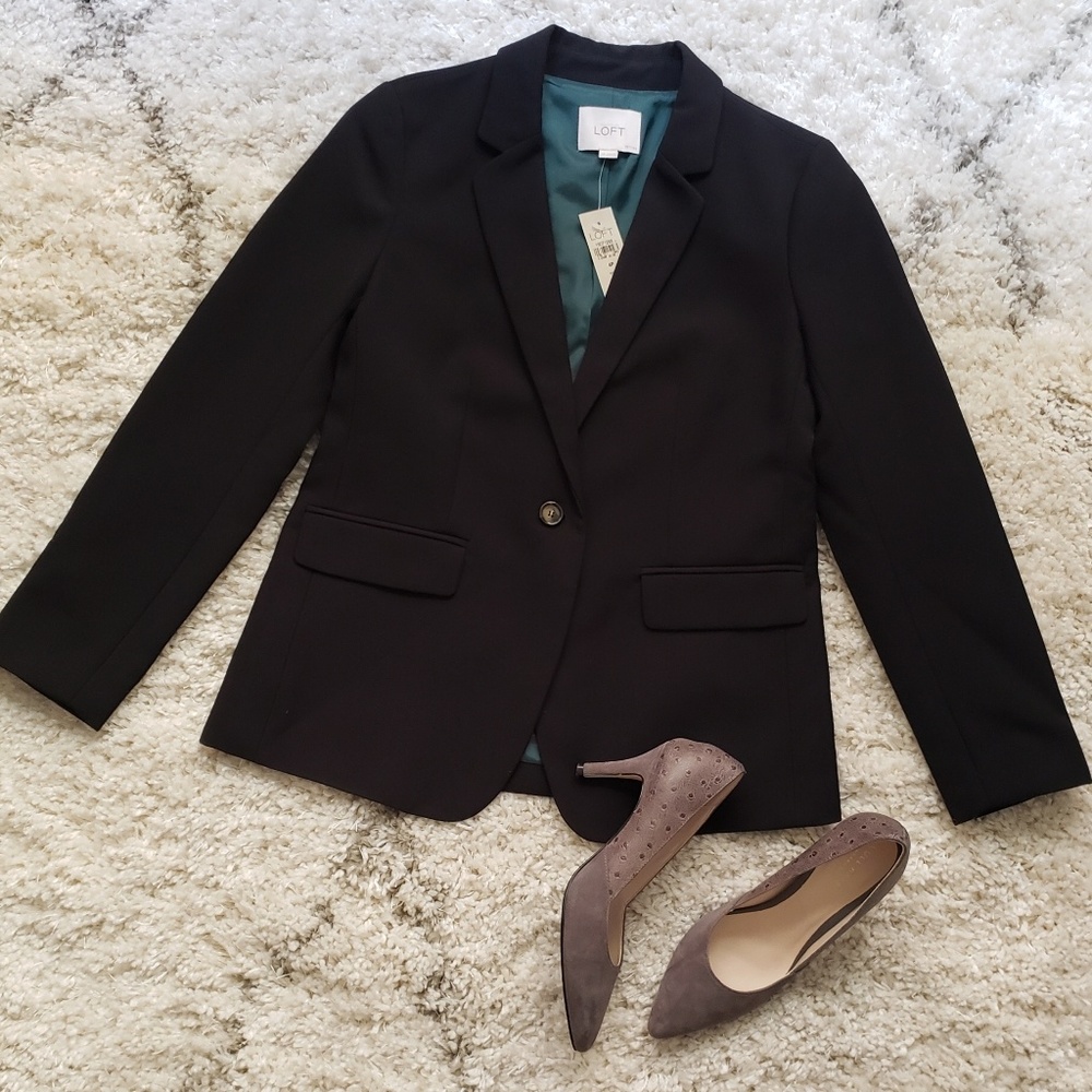 NWT LOFT Petite Black Blazer -4P